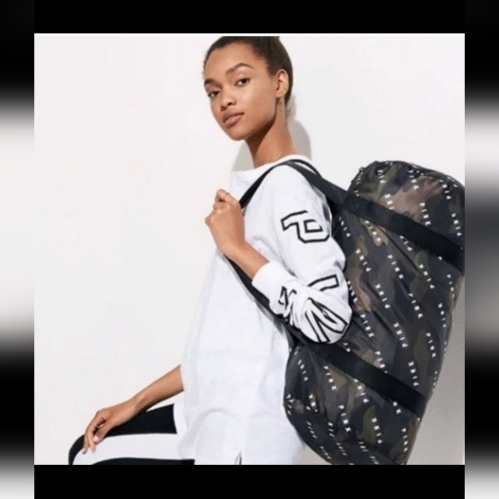 NWT Victoria's Secret PINK Convertible Campus Duffle Bag